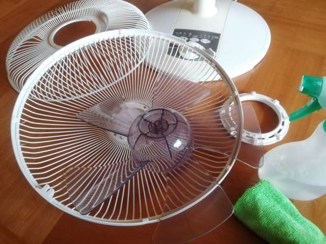 扇風機の分解